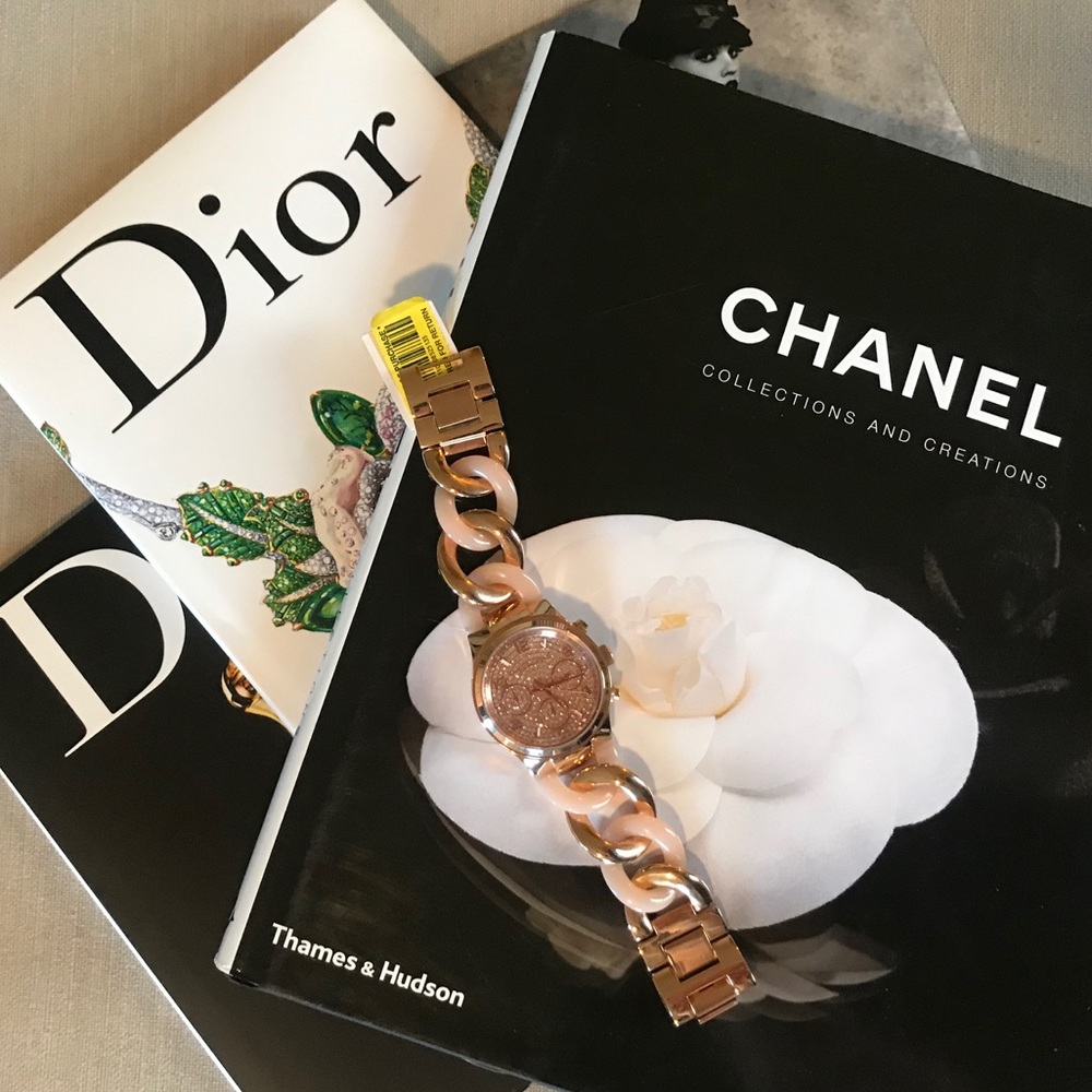 Micheal Kors Rose gold runway watch